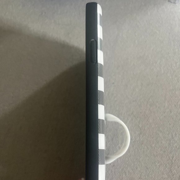 iPHONE CASE - Picture 4 of 5